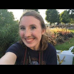 Meet your Posher, Emma